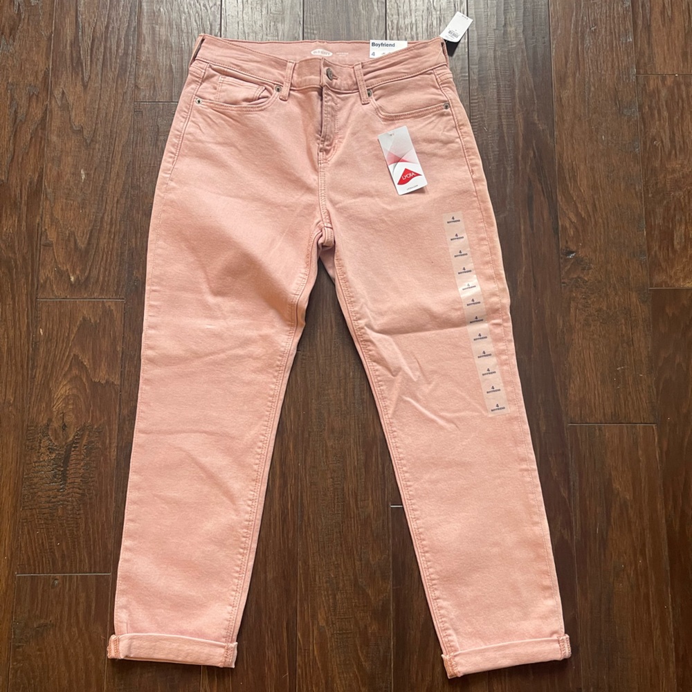 Women’s Old Navy size 4 pink boyfriend jeans